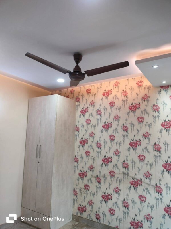 2 BHK Flat/Apartment for Rent in Arjun Apartment CGHS, Vikas Puri,West Delhi - Image 9