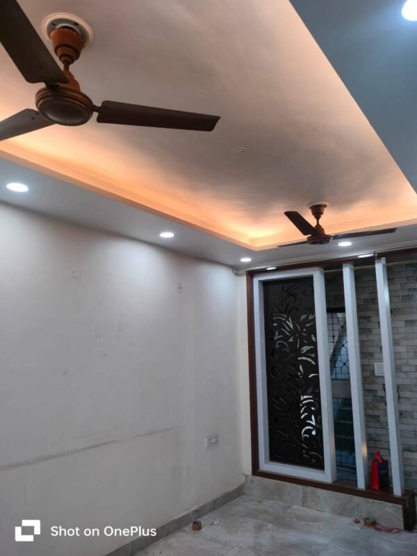 2 BHK Flat/Apartment for Rent in Arjun Apartment CGHS, Vikas Puri,West Delhi - Image 10